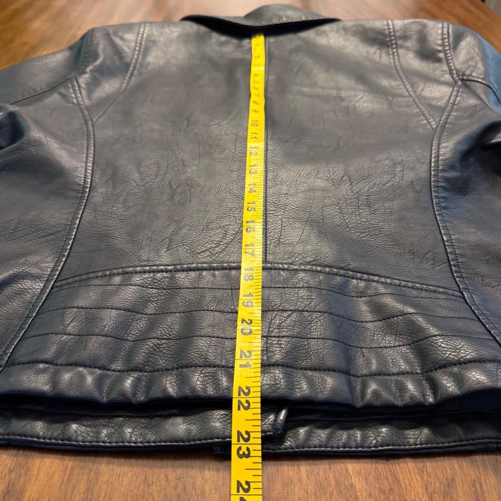Levis Womens Black Vegan Faux Leather Moto Biker Jacket XXL Grunge Rocker Edgy - Picture 6 of 7